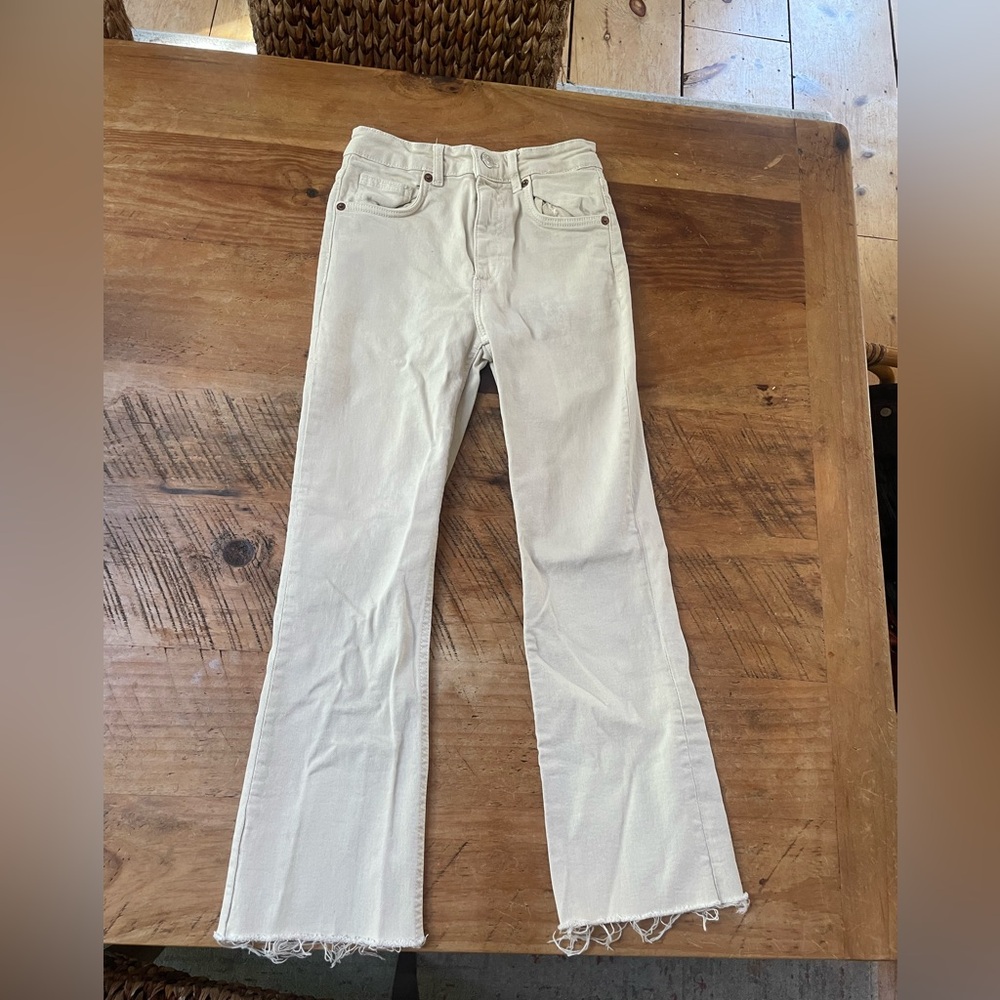Zara cream colored bootcut jeans size 2